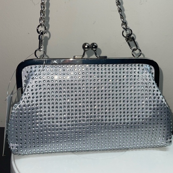 NWT $30R Sweet Temptation Silver & Rhinestone Crossbody Bag - Picture 3 of 7